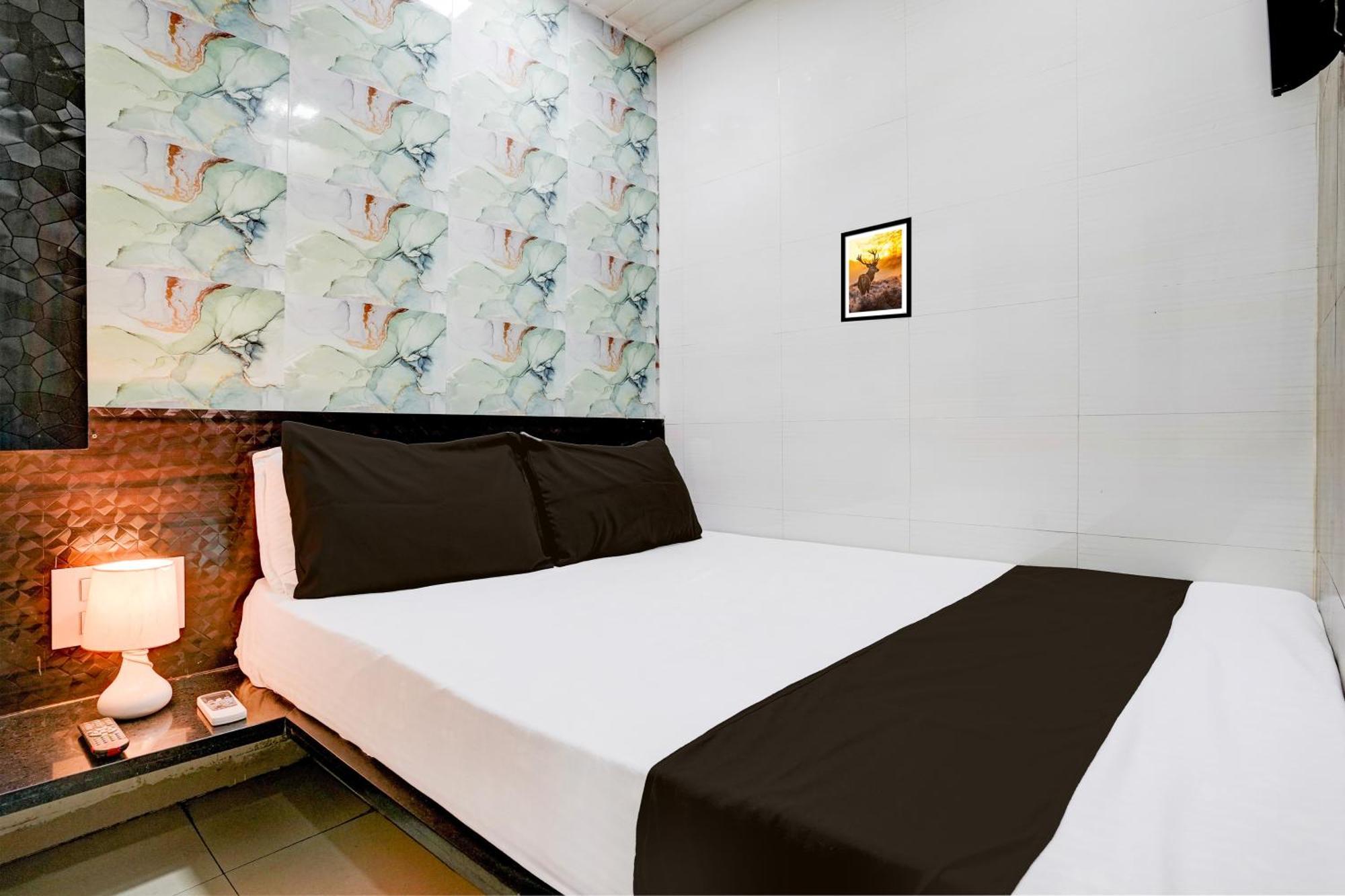 Hotel O Golden Sagar Mumbai Exterior foto